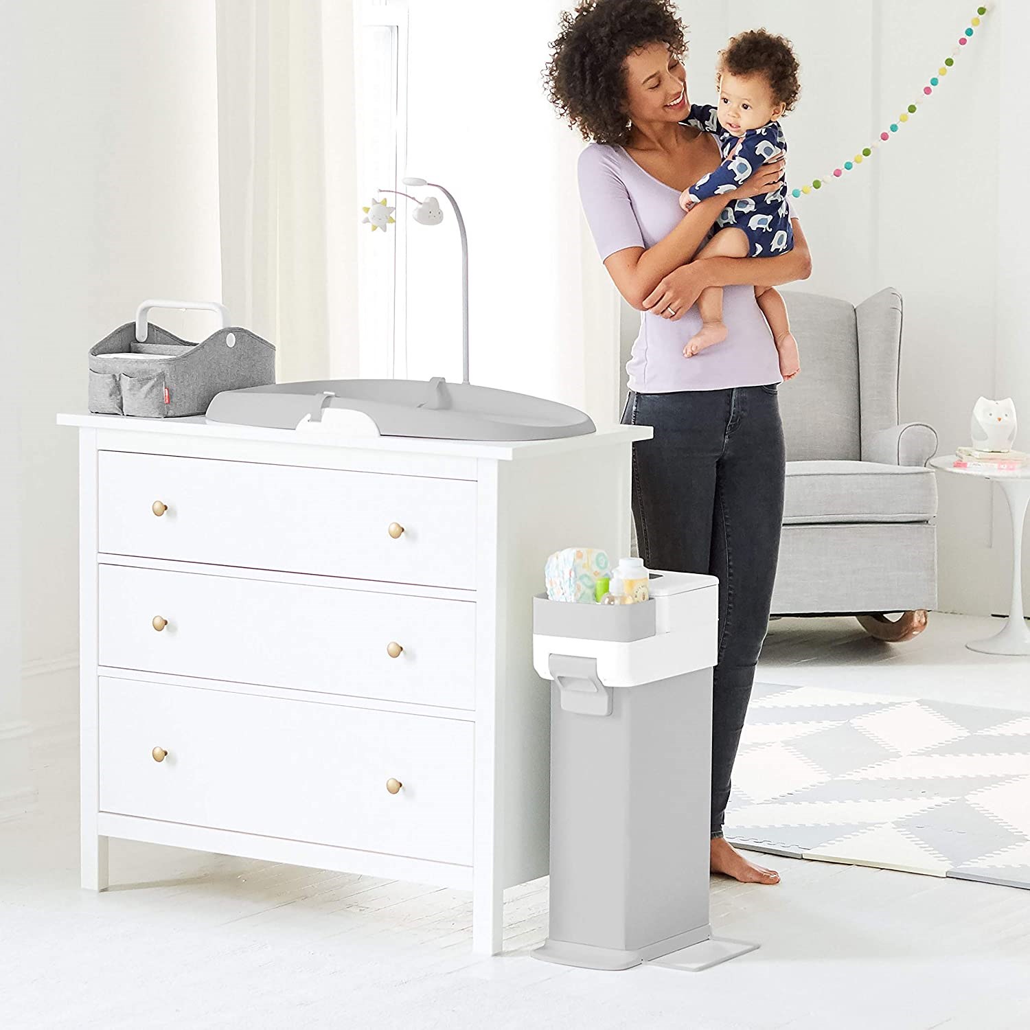 Skip Hop Nursery Style Bebek Bezi Çöp Kovası Seti Beyaz