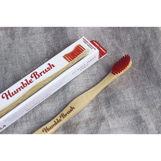 The Humble Co. Yetişkin Bambu Orta Sert Diş Fırçası Kırmızı