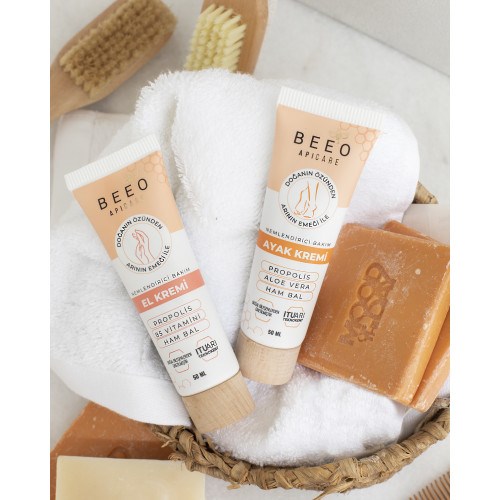 Bee'o Propolisli Apicare Nemlendirici Ayak Bakım Kremi 50 ml 