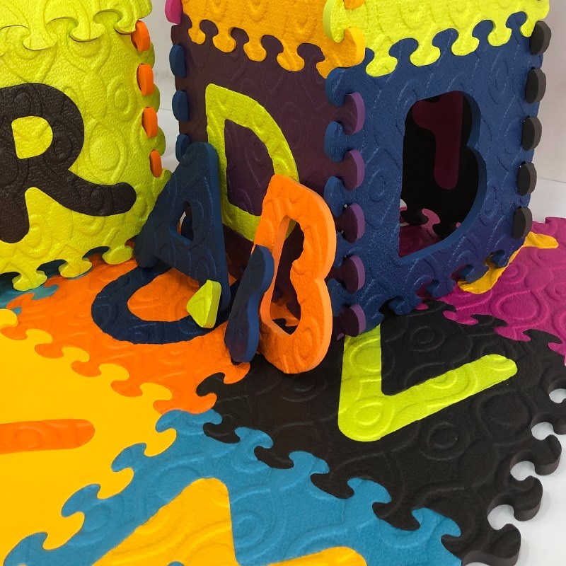B Toys Alfabe 26 Harf Yer Matı 0 Ay+ 