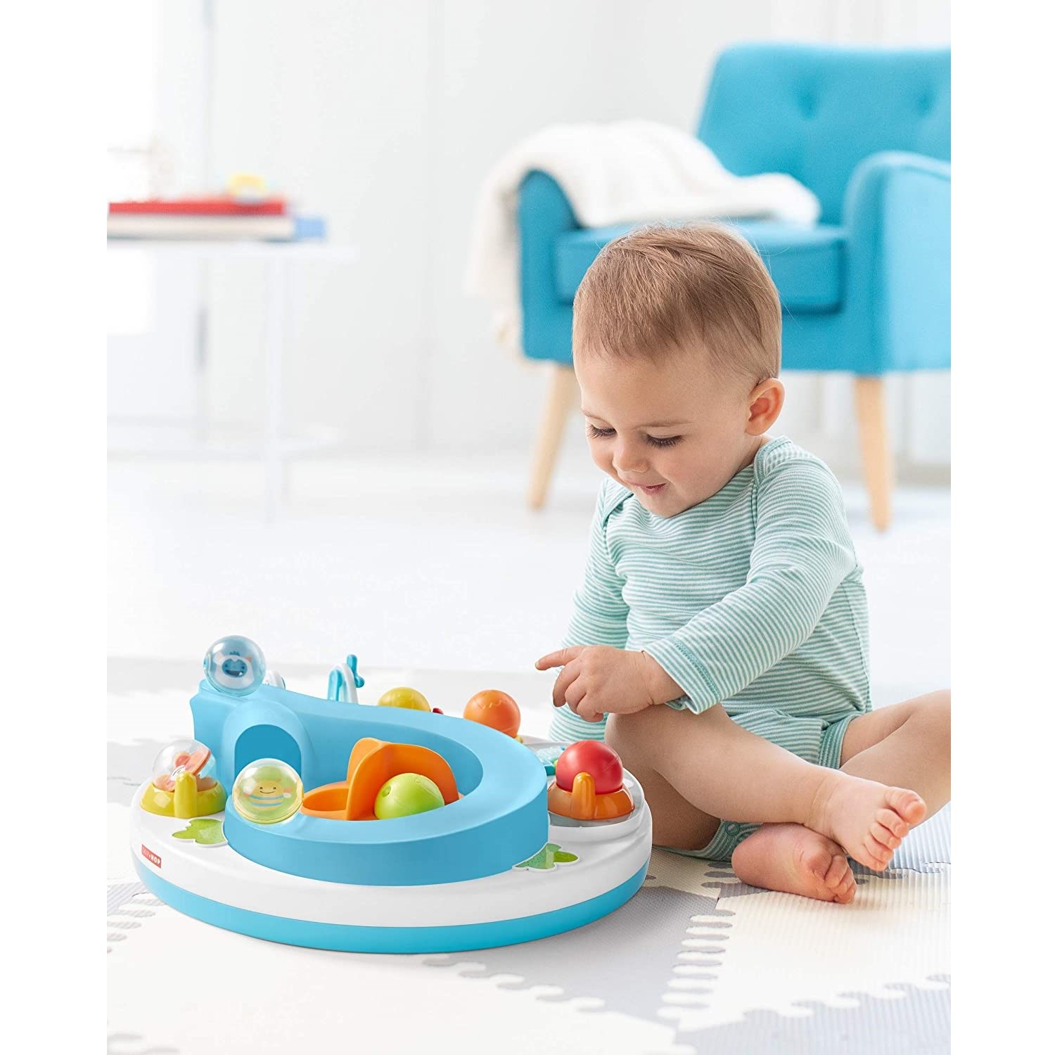 Skip Hop E&M Aktivite Masası 
