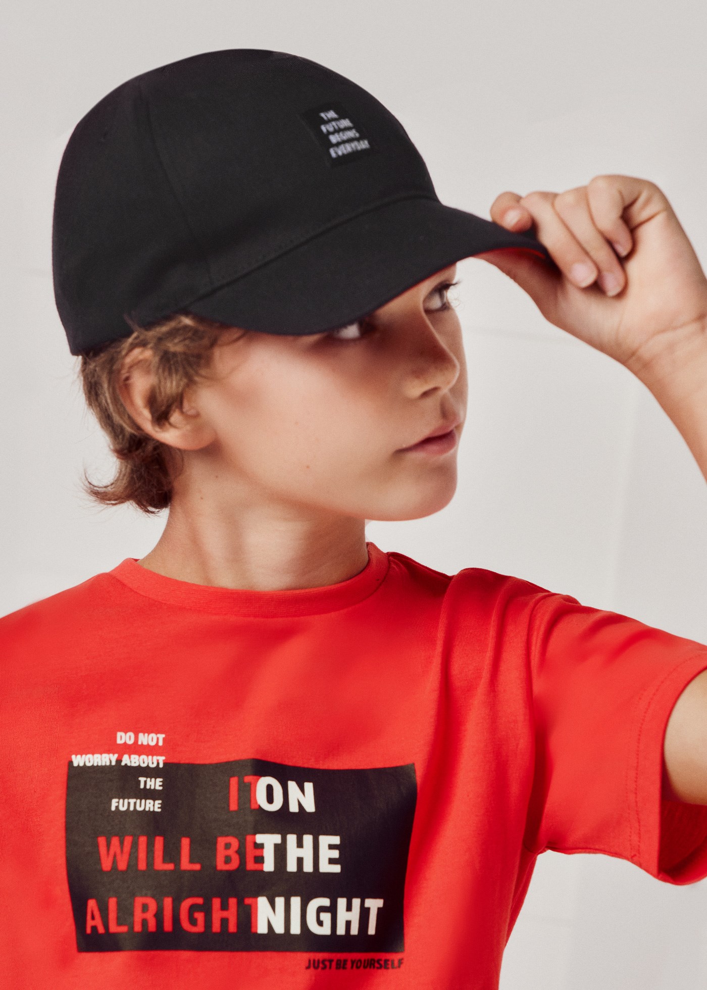 Mayoral Yazlık Erkek T-shirt Bermuda Kasket Şapka 3'lü Set Kırmızı