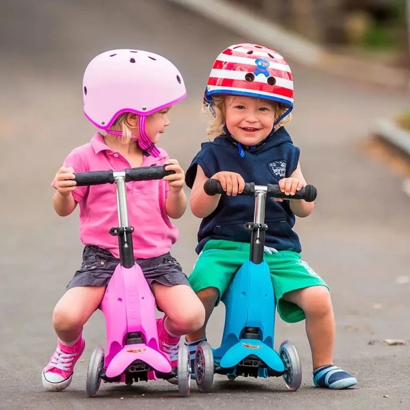 Micro Mini2go Deluxe Plus 3 Tekerlekli Scooter Blue 