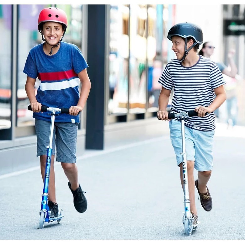 Micro Sprite 2 Tekerlekli Scooter Siyah 
