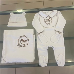 Mayys Baby Tığ İşi Süslemeli Çelenkli At Nakışlı 5’li Hastane Çıkış Seti