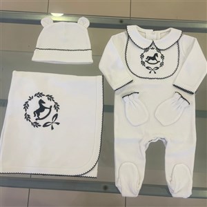 Mayys Baby Tığ İşi Süslemeli Çelenkli At Nakışlı 5’li Hastane Çıkış Seti