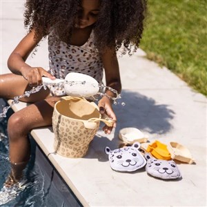 Swim Essentials Leopard Silikon Oyuncak Seti -Kova, Kürek ve 3 adet Kalıp