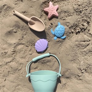 Swim Essentials Sea Animals Silikon Oyuncak Seti - Kova, Kürek ve 3 adet Kalıp