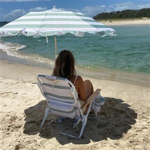 Sunnylife Plaj Şemsiyesi - La Palma Sage Stripe